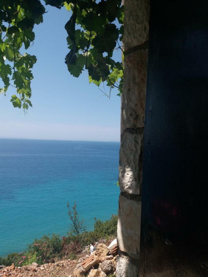 Hotel Blue View Qeparo Exterior foto